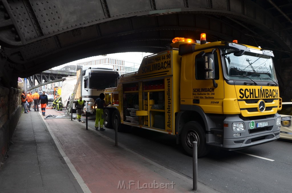 LKW Bruecke Koeln Deutz Opladenestr Deutz Muelheimerstr P042.JPG - Miklos Laubert